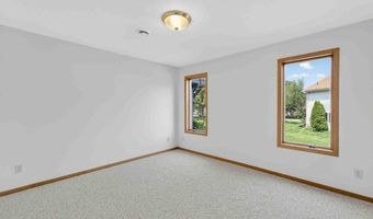 5574 Bantry Ln, Fitchburg, WI 53711