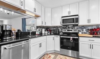 4747 Albrook Dr, Columbus, OH 43228