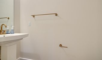 2603 LIGHT St, Baltimore, MD 21230