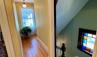 23 Holland St, Bangor, ME 04401