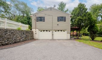 13 Birch Rd, Danbury, CT 06811