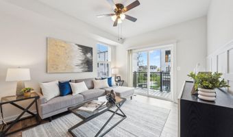 44603 WOLFHOUND Sq, Ashburn, VA 20147