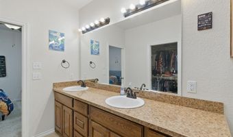 1142 Story Book Ln, Weatherford, TX 76086
