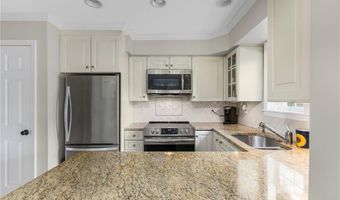 213 Corey Ln 213, Middletown, RI 02842