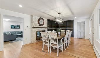 15 Birchwood Dr, Cumberland, RI 02864