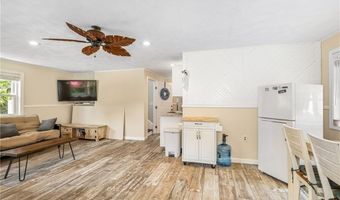 60 Brooklyn Rd, Narragansett, RI 02882