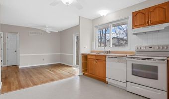 215 Shadyoak Dr, Ballwin, MO 63021