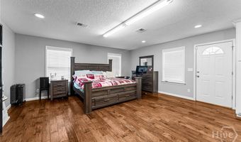 762 Old McLeod Bridge Rd, Adrian, GA 31002