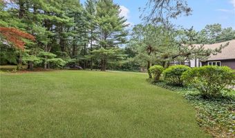 10 Abbott Valley View Dr, Cumberland, RI 02864
