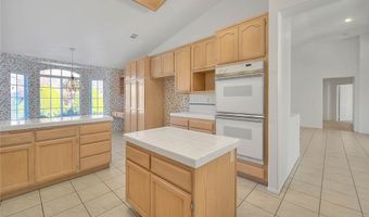 19149 Catalina, Apple Valley, CA 92308