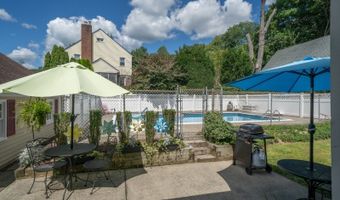 71 Reservoir Ave, Andover, NJ 07801