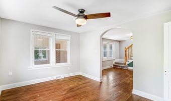 6437 HOLYOKE Dr, Annandale, VA 22003