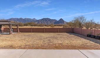 135 W Hawk Way, Amado, AZ 85645