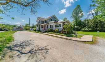 221 E Garfield Rd, Aurora, OH 44202