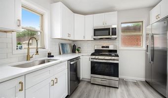 17252 Horger Ave, Allen Park, MI 48101