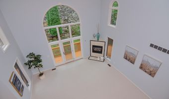 588 Green Rd, Ann Arbor, MI 48105