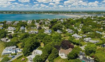 517 Tuckerman Ave, Middletown, RI 02842