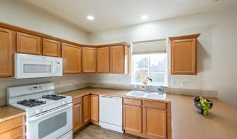 505 Montclair Dr NE, Albany, OR 97322