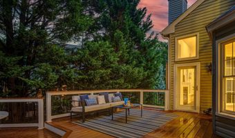 43968 BIDWELL Ct, Ashburn, VA 20147