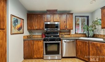 29 Rising Ln, Cascade, ID 83611