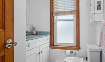 695 Charlestown Beach Rd, Charlestown, RI 02813