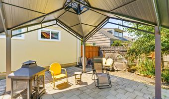 245 S 44TH St, Springfield, OR 97478