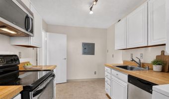 7420 WESTLAKE Ter B-1406, Bethesda, MD 20817