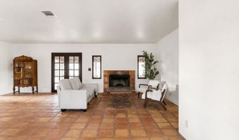 33201 Barber Rd, Agua Dulce, CA 91390