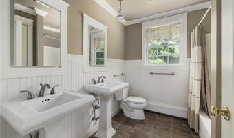 16 Karen Dr, Hopkinton, RI 02832