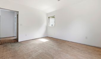13 Windaway Rd, Bethel, CT 06801
