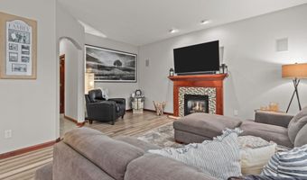 4027 E GLORY Ln, Appleton, WI 54913