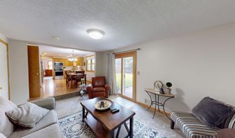 826 Minnie Maddern St, Albert Lea, MN 56007