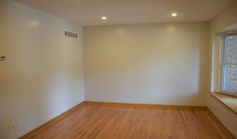 3393 Burbank Dr, Ann Arbor, MI 48105