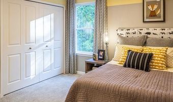 286 Silver Oak Dr, Ann Arbor, MI 48103