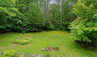 50 Fairgrounds Rd, Bradford, NH 03221