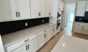 6207 SW Luna Ln, Bentonville, AR 72713