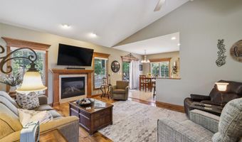4103 NE Briarwood Dr, Ankeny, IA 50021