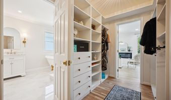 9813 MONTAUK Ave, Bethesda, MD 20817