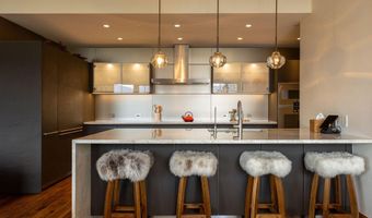 320 Hummingbird Dr A103, Avon, CO 81620
