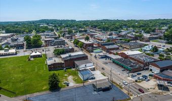 4 Green St, Athens, TN 37303