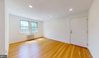 1210 N KENILWORTH St 8, Arlington, VA 22205