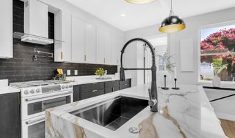 314 FARRAGUT St NW, Washington, DC 20011
