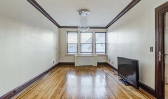 13 W 27TH St, Bayonne, NJ 07002