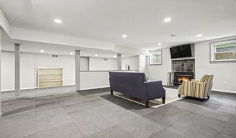3949 S Michael Rd, Ann Arbor, MI 48103