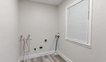 1701 E Chestnut Ave, Arkansas City, KS 67005