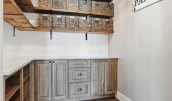 9174 207th Ave, Anamosa, IA 52205