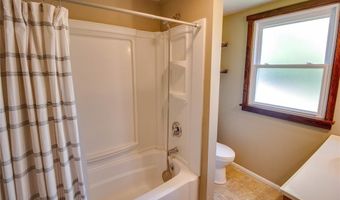 2714 Brown St, Alton, IL 62002