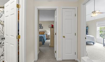 62 Pine Hill Dr, Bath, ME 04530