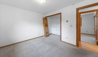 1135 1ST St NE, Bandon, OR 97411