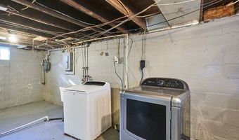 990 Baird St, Akron, OH 44306